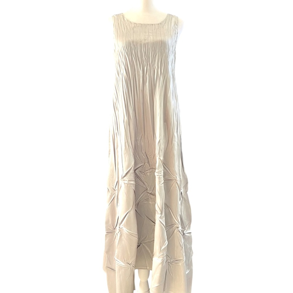 JOLIE MINE PARIS MADE IN FRANCE SILVER CRINKLE PLEAT GOWN Size Small/Medium